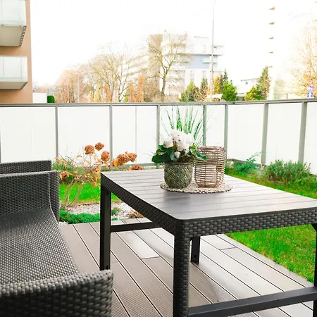 Lulu - Pod Masztami - Dwupokojowy - Basen Siłownia Parking Apartament Kołobrzeg
